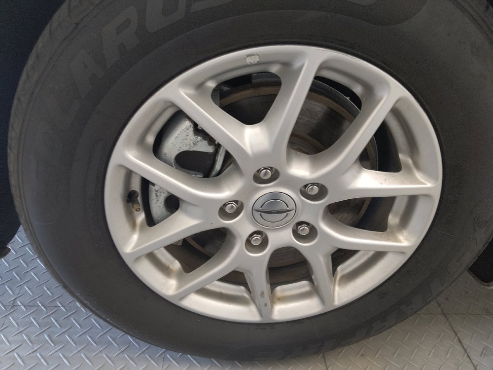 Used 2024 Chrysler Pacifica Touring-L FWD image 31