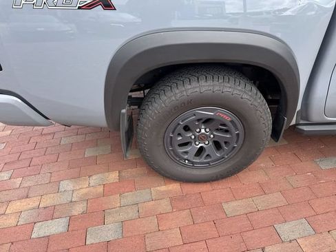 Used 2026 Nissan Frontier Pro-X w/ Pro-X Convenience Package RWD image 15