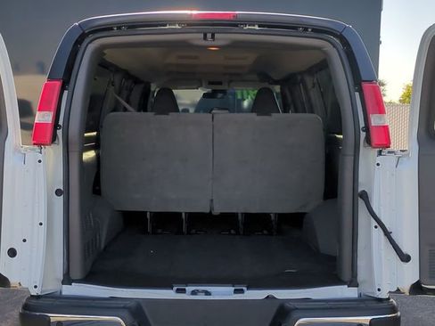 Used 2024 Chevrolet Express 3500 LT w/ LT Preferred Equipment Group RWD image 27