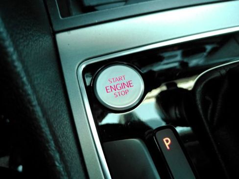 Used 2022 Volkswagen Passat 2.0T SE image 44