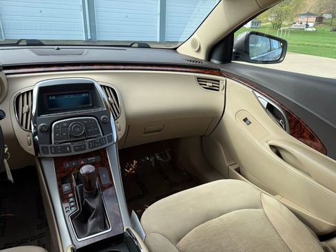 Used 2012 Buick LaCrosse Convenience image 21