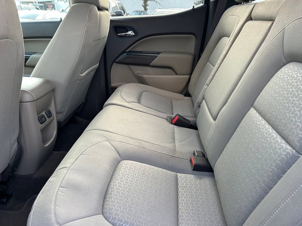 Used 2015 GMC Canyon SLE w/ SLE Convenience Package RWD image 14