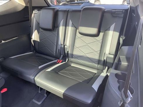 Used 2024 Volkswagen Atlas Peak Edition SEL AWD/4WD image 13
