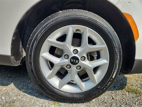 Used 2020 Kia Soul S image 8