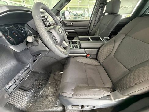 New 2026 Toyota Tundra SR5 AWD/4WD image 17