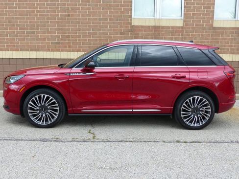 Used 2021 Lincoln Corsair AWD w/ Sport Package image 7