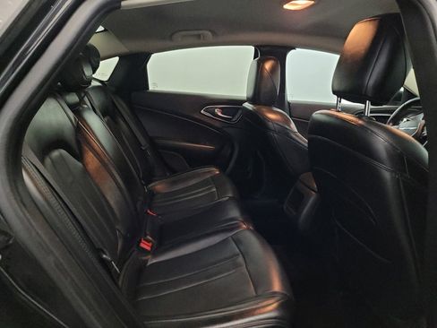 Used 2017 Chrysler 200 Limited Platinum FWD image 19