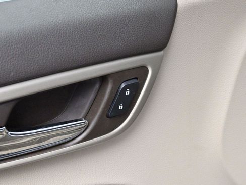 Used 2019 GMC Yukon Denali w/ Denali Ultimate Package image 10