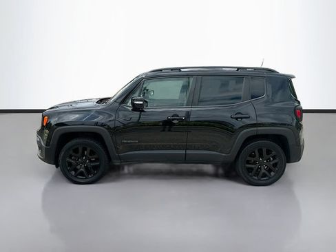 Used 2018 Jeep Renegade Altitude AWD/4WD image 9