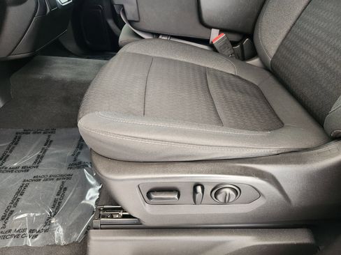 Used 2021 Chevrolet Silverado 1500 LT image 25