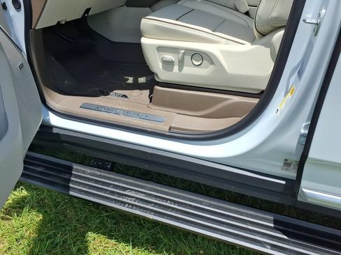 New 2026 GMC Yukon Denali w/ Denali Reserve Package AWD/4WD image 12