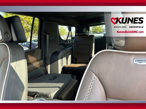 New 2026 GMC Yukon XL Denali Ultimate AWD/4WD image 32