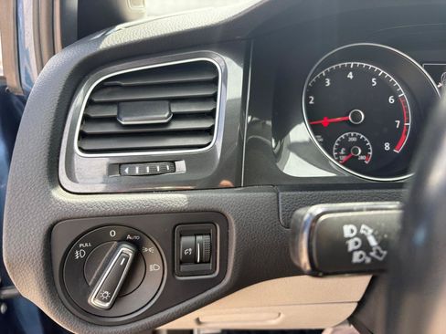Used 2019 Volkswagen Golf Alltrack S AWD/4WD image 20
