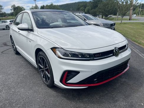 New 2026 Volkswagen Jetta GLI Autobahn FWD image 3