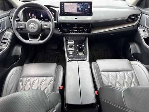 Used 2024 Nissan Rogue Platinum FWD image 26