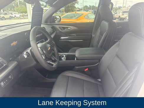 Used 2026 Chevrolet Traverse LT w/ LPO, Floor Liner Package FWD image 9