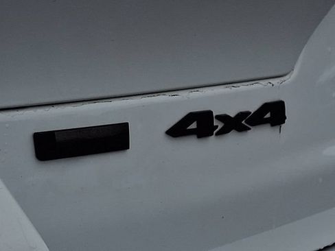 Used 2023 Jeep Grand Cherokee L Laredo AWD/4WD image 30
