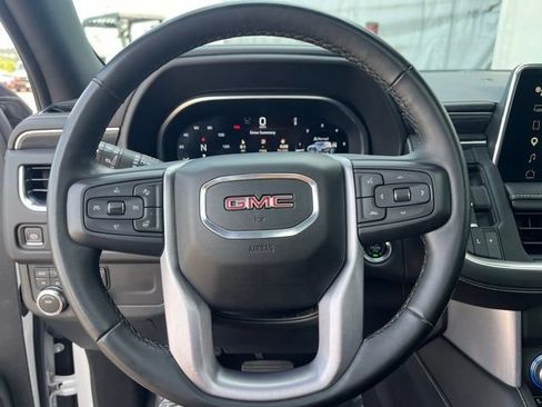 Used 2023 GMC Yukon XL SLT w/ SLT Premium Package AWD/4WD image 20