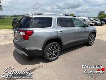 Used 2023 GMC Acadia SLT w/ Preferred Package