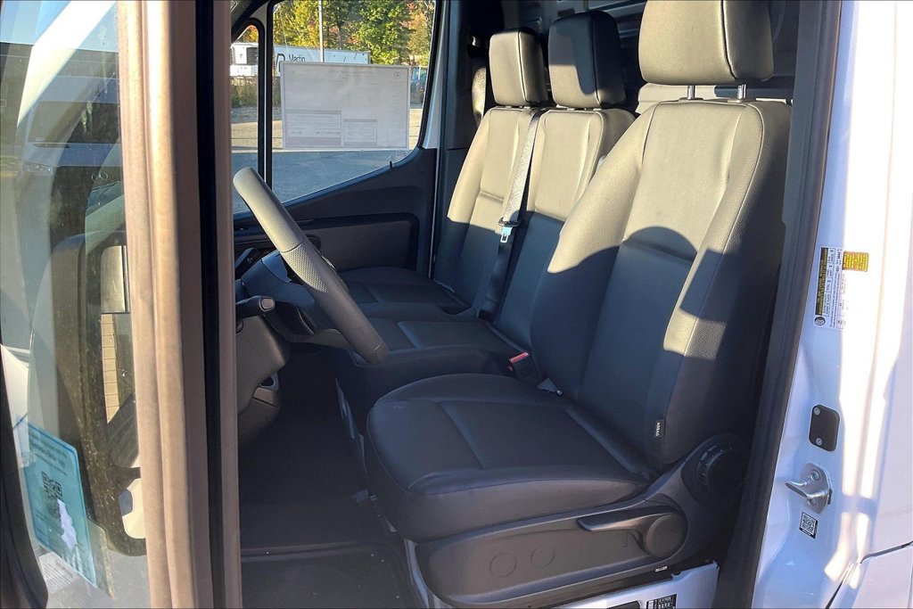 New 2027 Mercedes-Benz Sprinter 2500 image 9