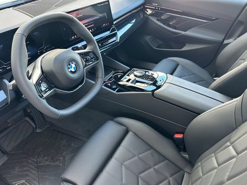 New 2026 BMW 530i RWD image 9