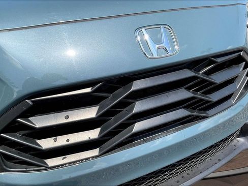 Used 2025 Honda HR-V Sport image 37