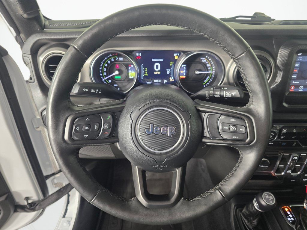 Used 2023 Jeep Wrangler Unlimited w/ Cold Weather Group AWD/4WD image 14
