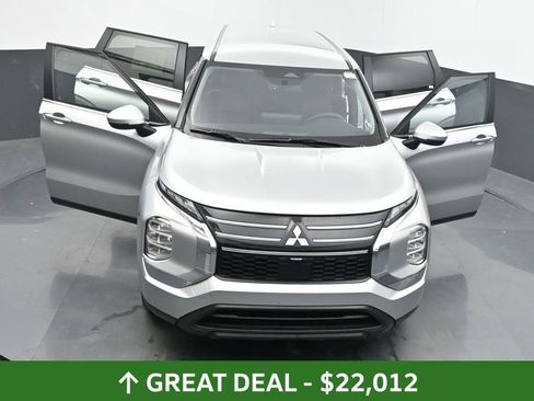 Used 2025 Mitsubishi Outlander ES image 63