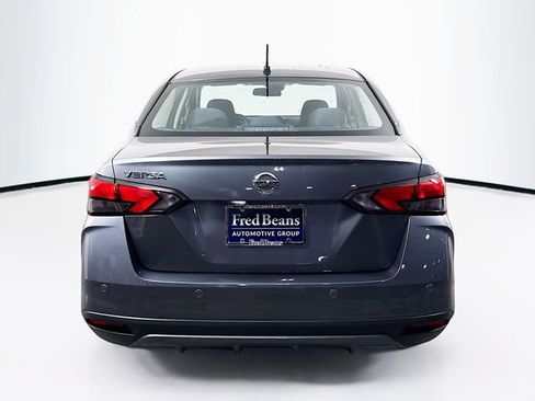 Certified 2022 Nissan Versa S w/ Trunk Package image 7