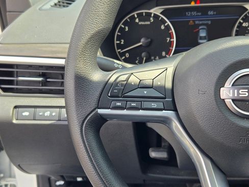 Used 2025 Nissan Altima 2.5 SV FWD image 27