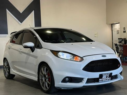 Used 2015 Ford Fiesta ST FWD image 2