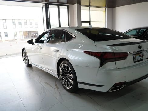 Used 2022 Lexus LS 500 w/ Luxury Package RWD image 23