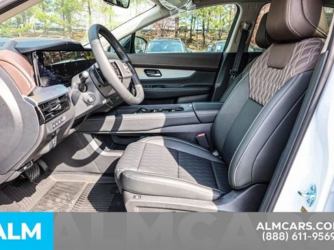 Certified 2025 Nissan Murano Platinum w/ Cargo Package image 19