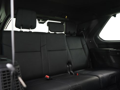 Used 2025 Toyota Sequoia Platinum image 13