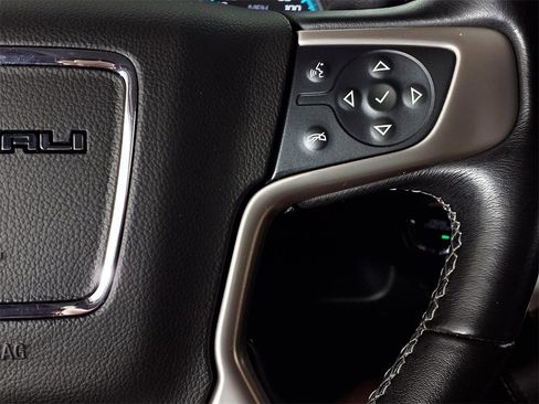 Used 2020 GMC Yukon XL Denali w/ Open Road Package image 21