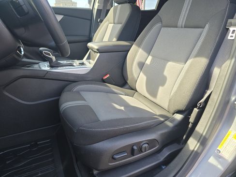 Used 2024 Chevrolet Blazer LT w/ Convenience Package FWD image 32