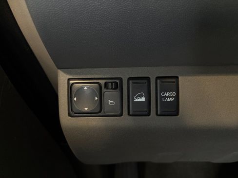 Used 2018 Nissan Frontier SV AWD/4WD image 28