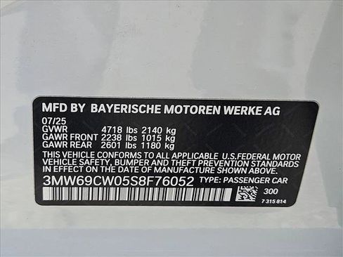 Used 2025 BMW 330i Sedan w/ M Sport Package RWD image 23