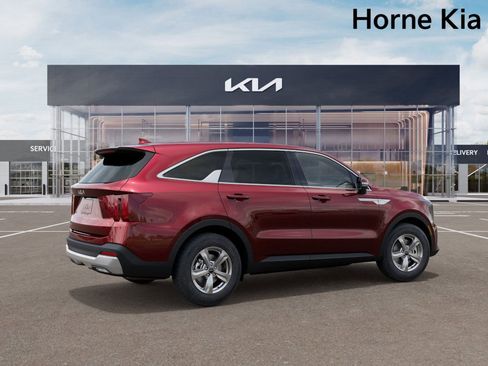 New 2025 Kia Sorento LX image 6