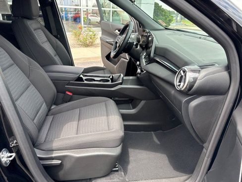 Used 2025 Chevrolet Equinox LT AWD/4WD image 29