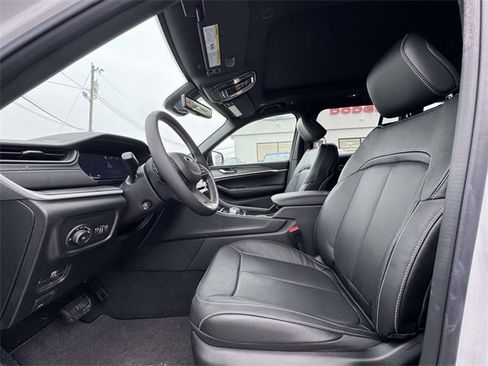 New 2026 Jeep Grand Cherokee Limited image 19