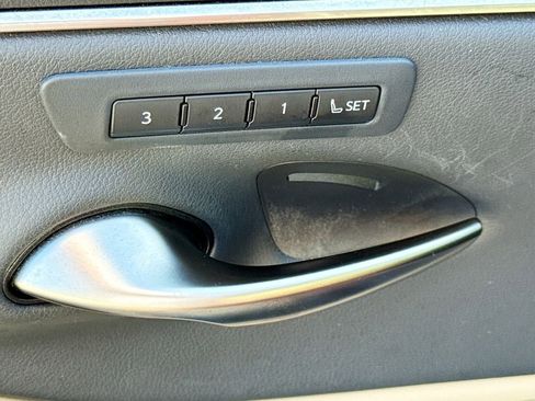 Used 2019 Lexus ES 350 w/ Accessory Package 2 FWD image 16