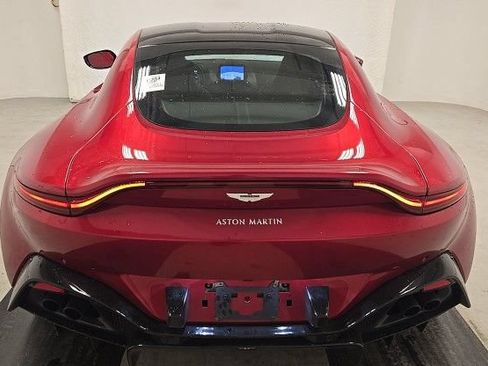 Used 2019 Aston Martin V8 Vantage Coupe RWD image 9