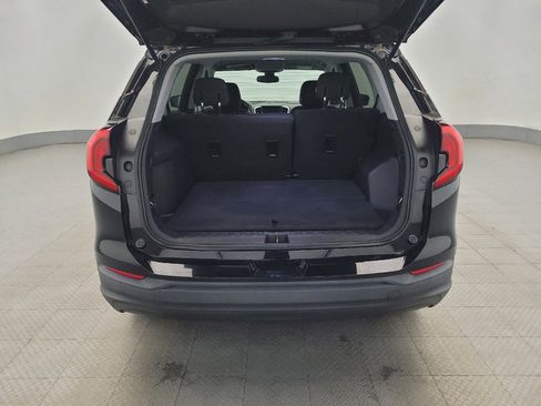 Used 2020 GMC Terrain SLE image 29