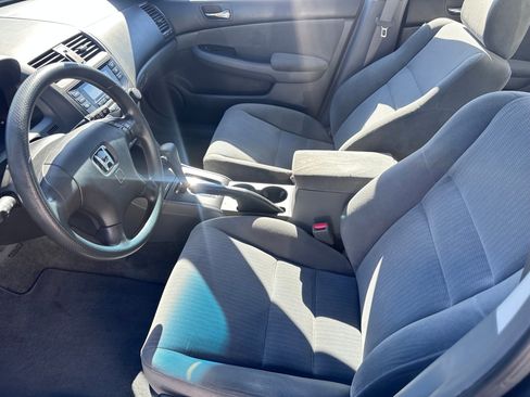 Used 2005 Honda Accord LX image 5