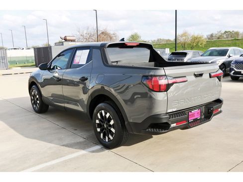 Certified 2025 Hyundai Santa Cruz SE FWD image 7