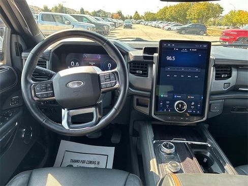 Certified 2022 Ford Expedition Max Platinum image 23