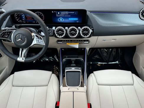 New 2026 Mercedes-Benz GLA 250 GLA 250 image 12