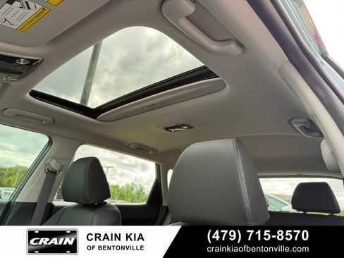 Certified 2026 Kia Seltos SX w/ SX Sunroof Package AWD/4WD image 24