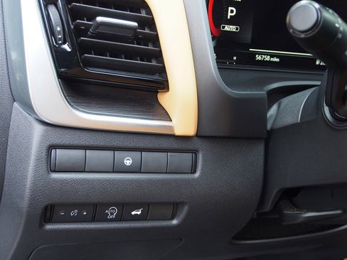 Used 2023 Nissan Rogue Platinum AWD/4WD image 21